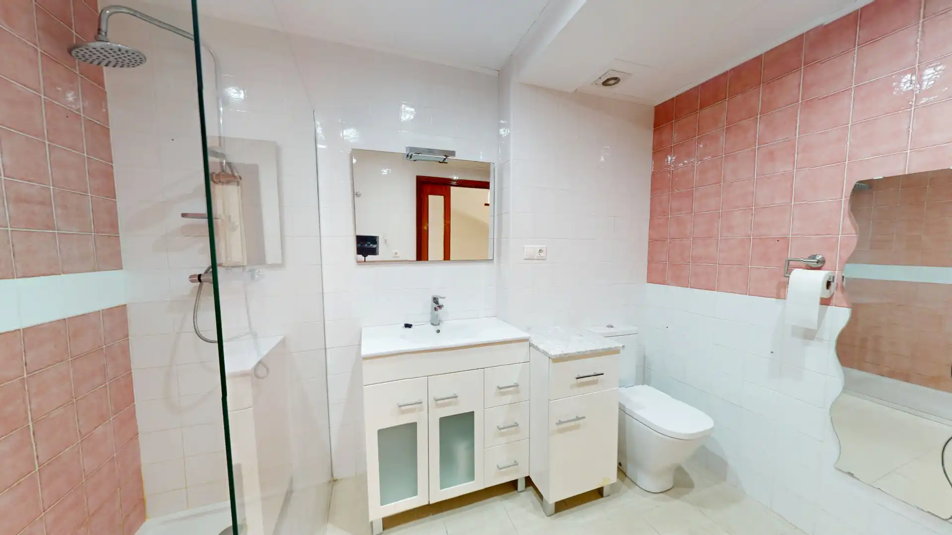 Baño de Casa adosada en venta en L'Orxa / Lorcha con Aire acondicionado, Terraza y Trastero