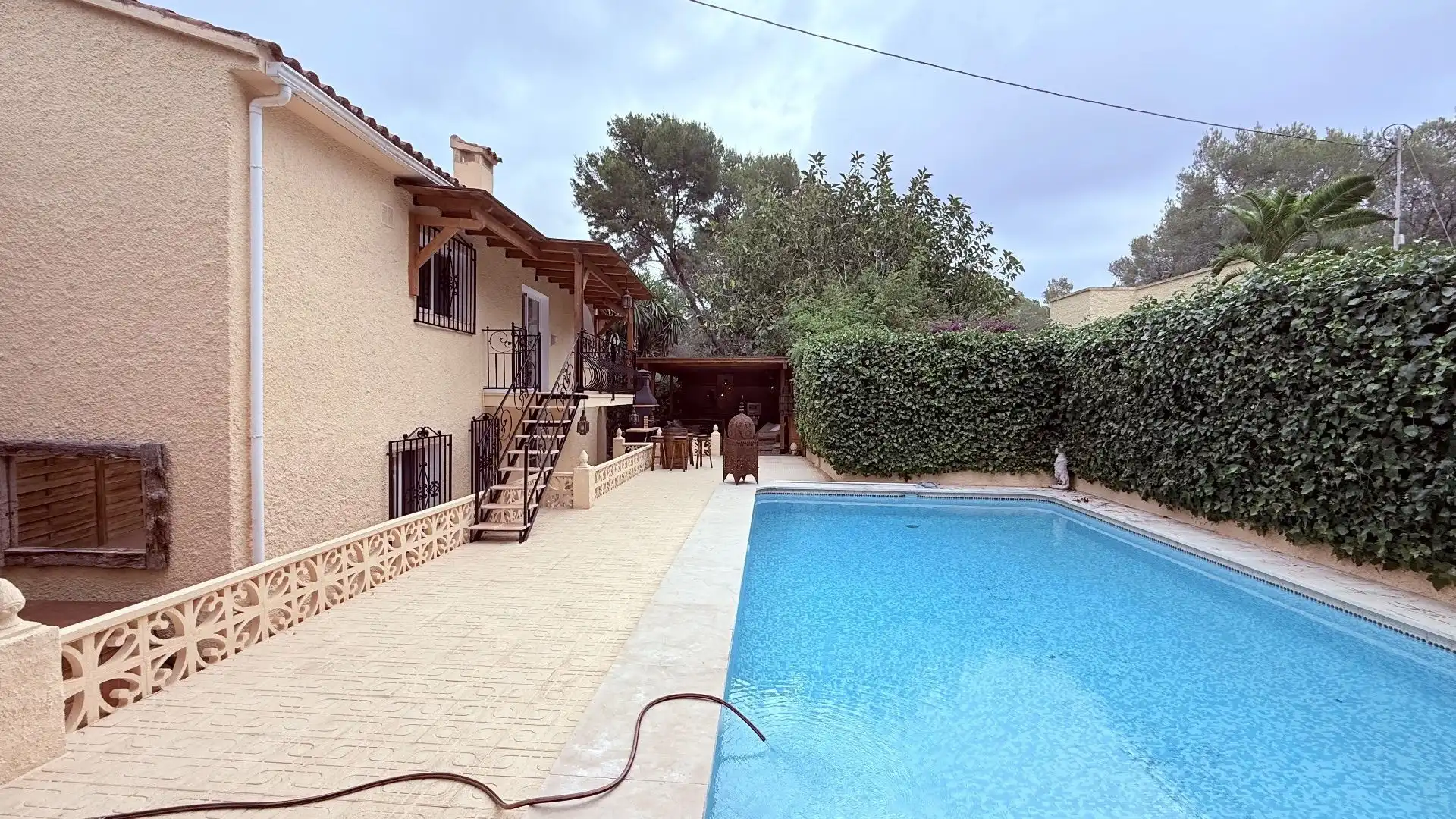 Piscina de Casa o xalet de lloguer en L'Alfàs del Pi amb Aire condicionat, Jardí privat i Piscina
