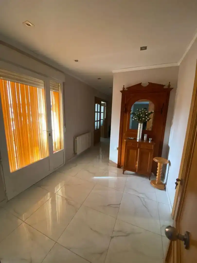 Casa adosada en venda en Valdeganga amb Balcó