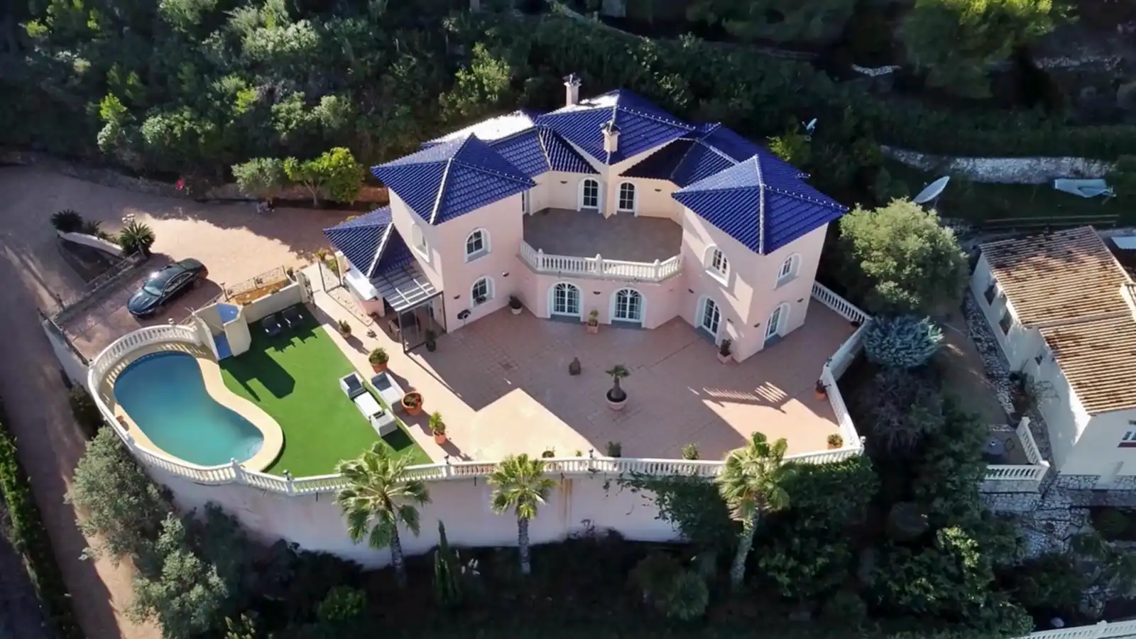 Vista exterior de Casa o xalet en venda en Pedreguer amb Aire condicionat, Calefacció i Jardí privat