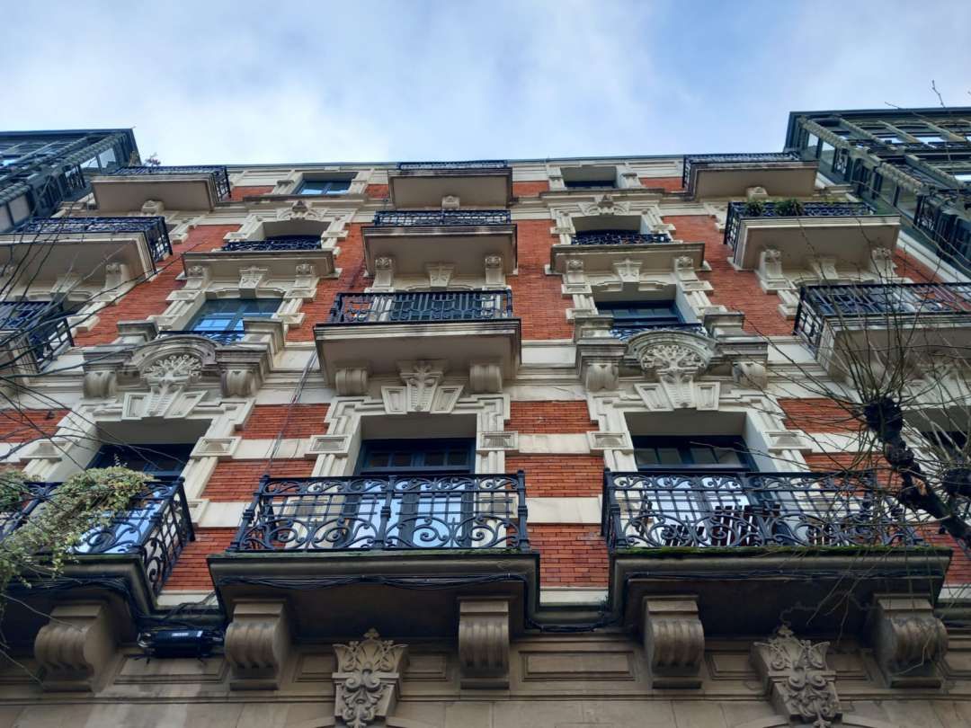 Piso en venta en Mazarredo Zumarkalea, Albia