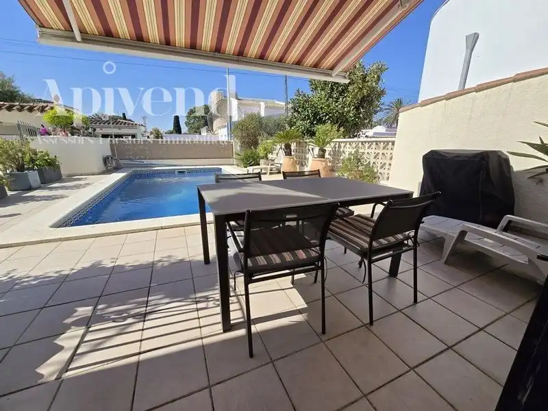 Villa con piscina in vendita a Pení, imagen 18