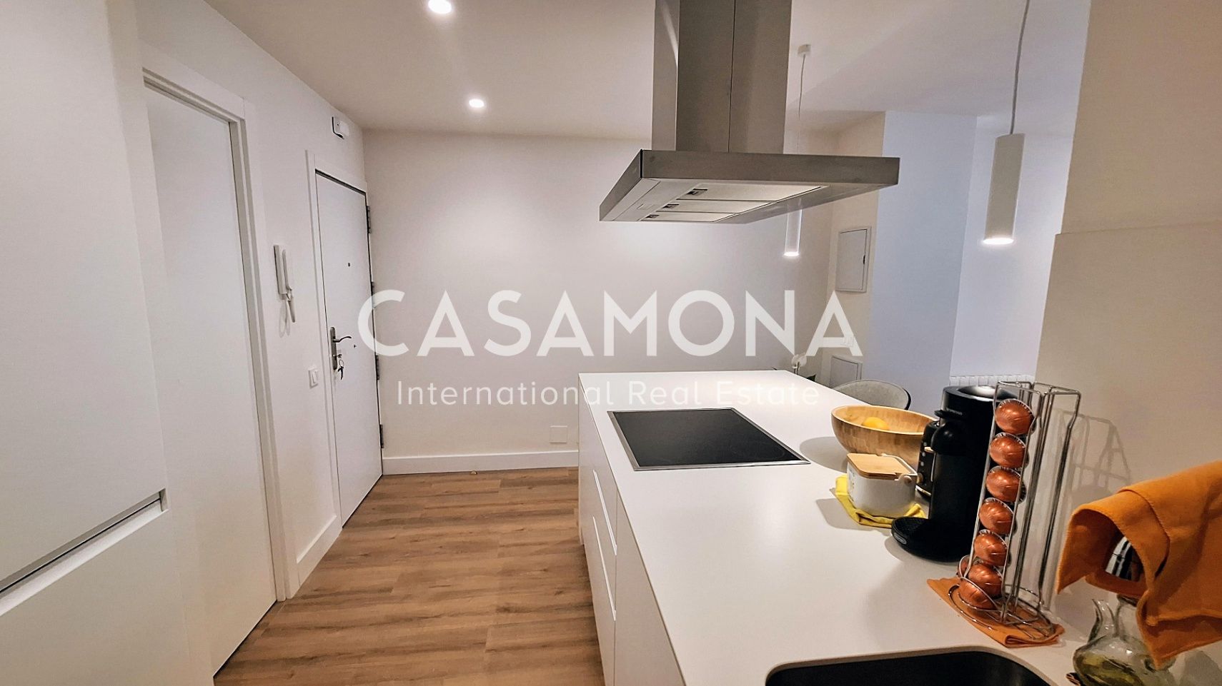 Kitchen of Apartment to rent in  Barcelona Capital  with Air Conditioner, Heating and Terrace