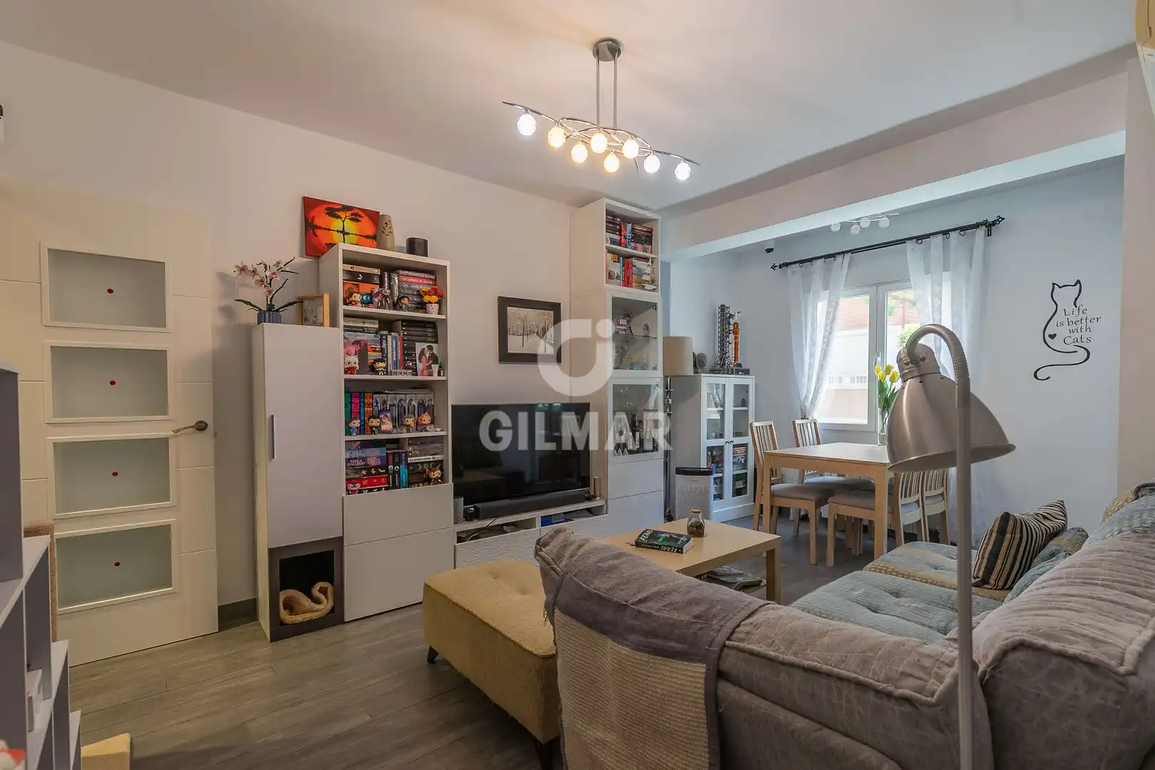 Living room of Flat for sale in Madrid  with Heating and Balcony