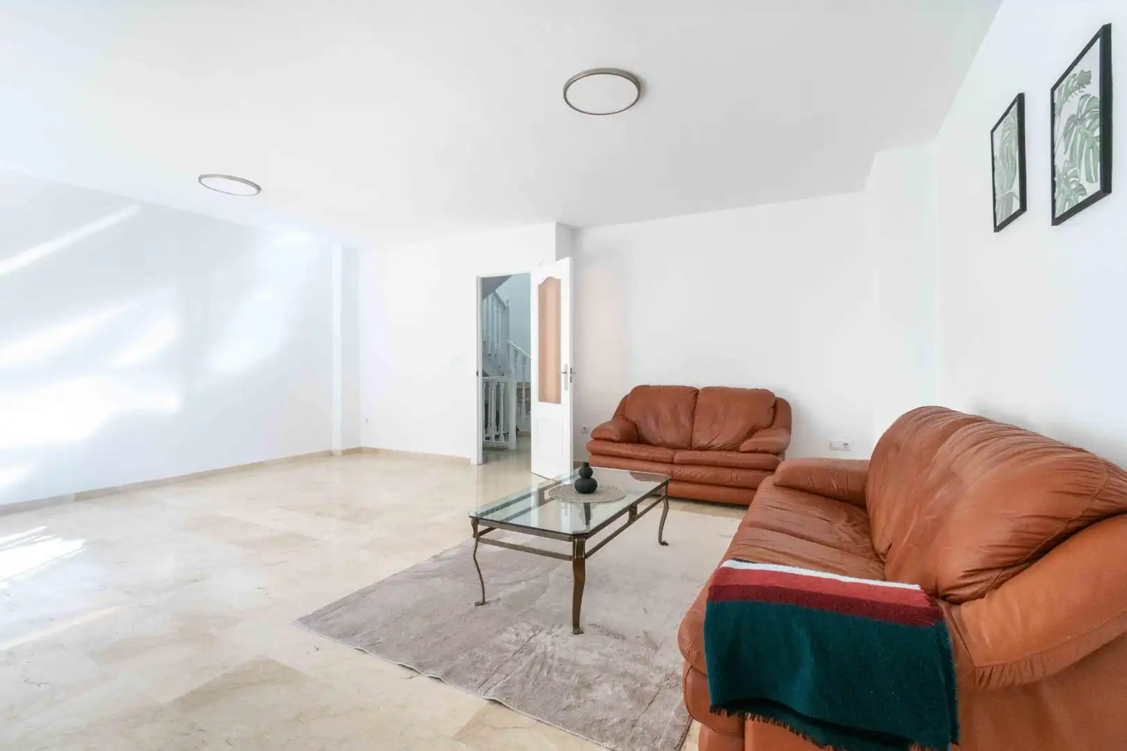 Sala d'estar de Casa o xalet en venda en L'Alfàs del Pi amb Calefacció, Piscina i Moblat