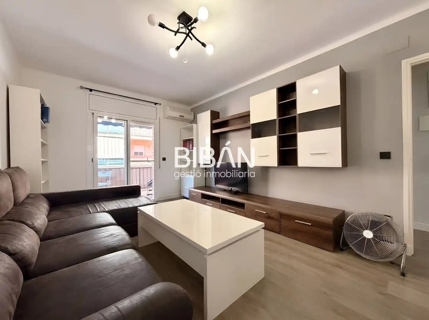 Sala de estar de Piso en venta en Valls con Aire acondicionado, Calefacción y Parquet