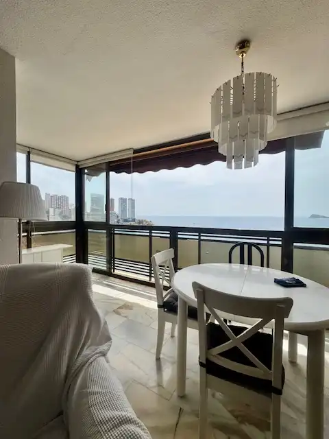 Vista exterior de Piso en venta en Benidorm con Terraza y Amueblado
