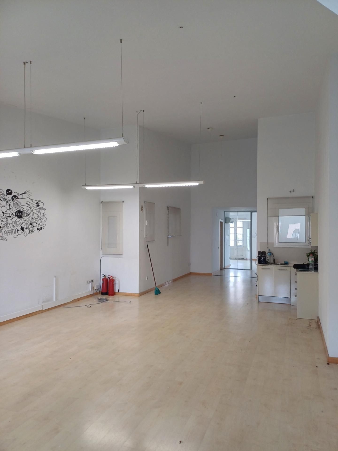 Büro miete in  Tarragona Capital mit Klimaanlage und Heizung