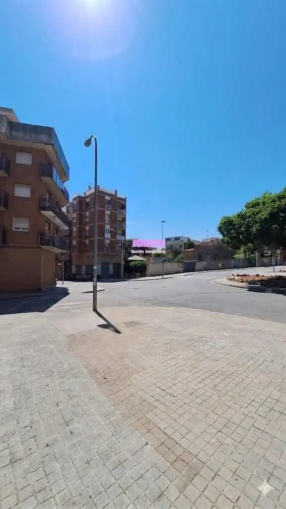 Exterior view of Ground floor for sale in Badalona  with Air Conditioner