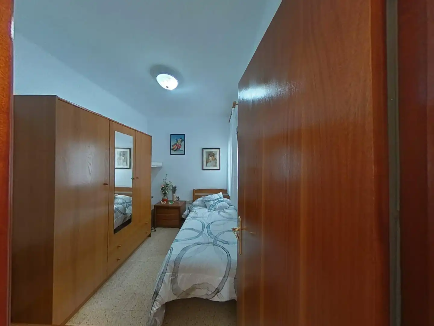 Habitación de Ático en venta en Vilanova i la Geltrú con Aire acondicionado, Calefacción y Terraza