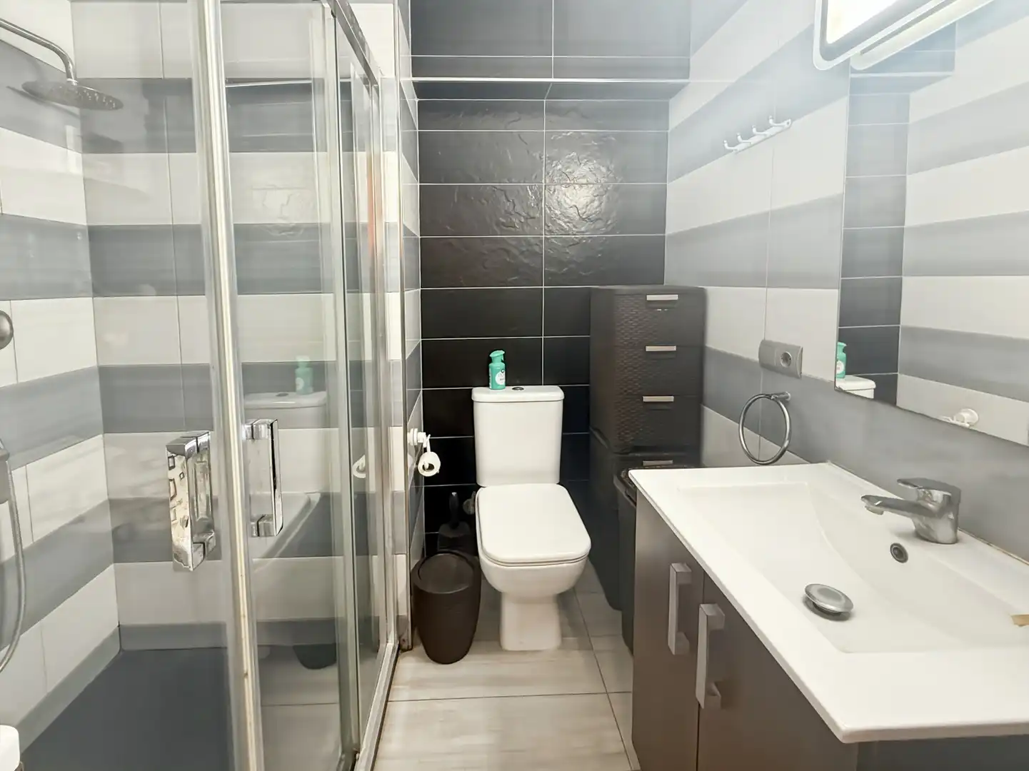 Bathroom of Apartments for sale in Benalmádena  with Air Conditioner, Terrace and Furnished