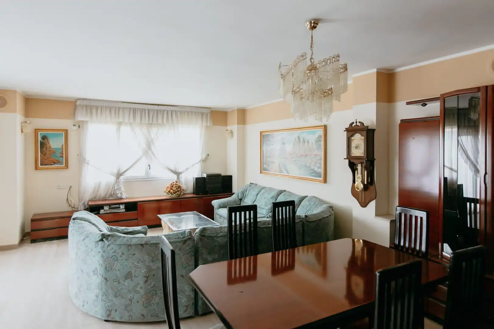 Sala de estar de Casa adosada en venta en Huesca con Aire acondicionado, Jardín privado y Terraza