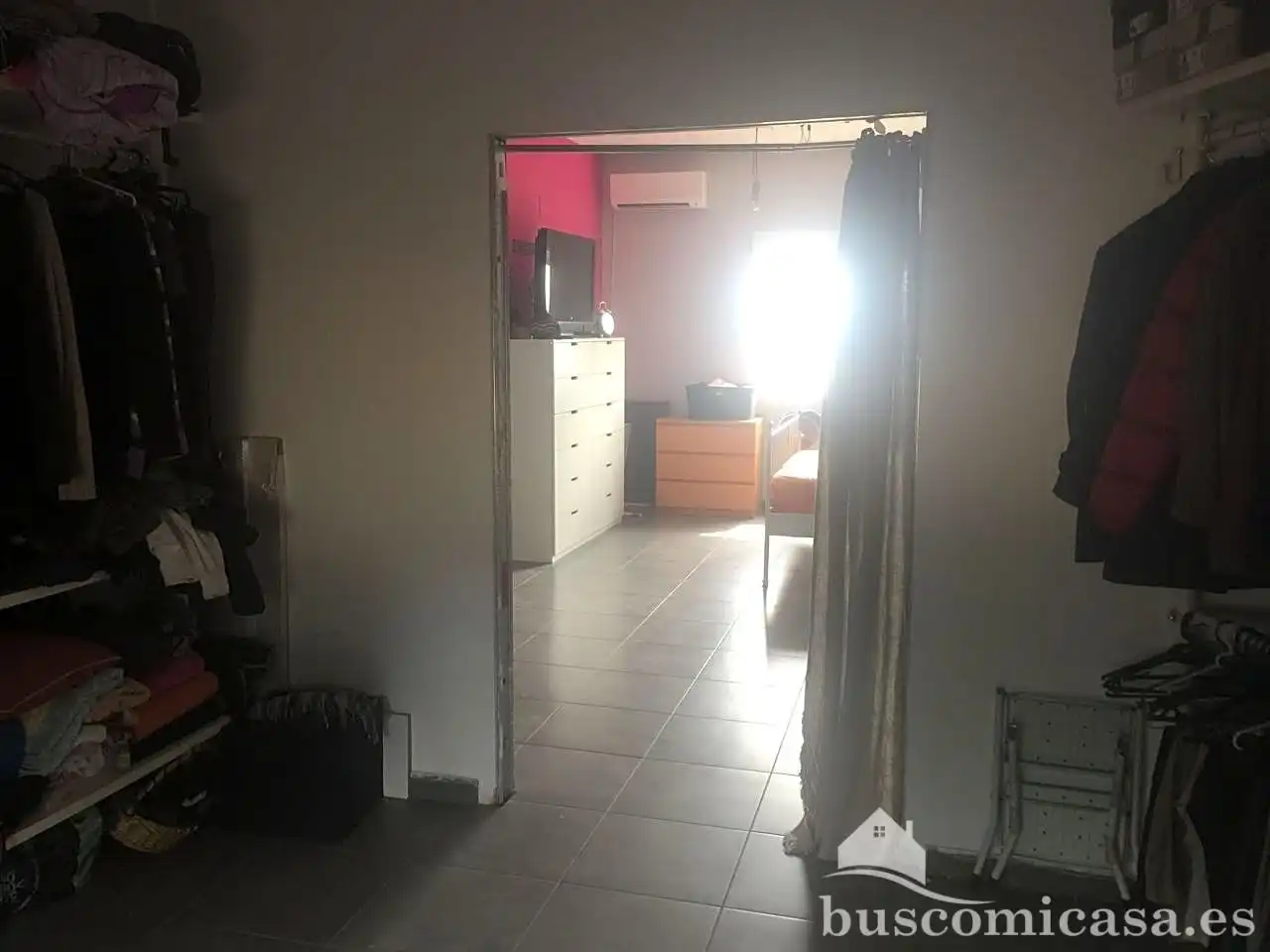 Dormitori de Finca rústica en venda en Linares amb Aire condicionat, Jardí privat i Terrassa