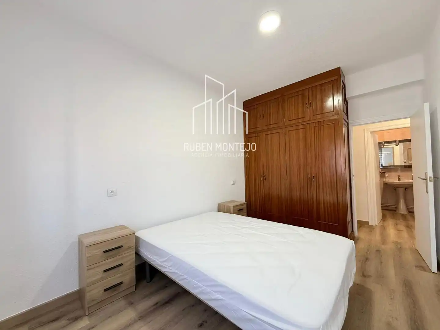 Bedroom of Flat for rent in Salamanca  with Heating, Storage room and Furnished