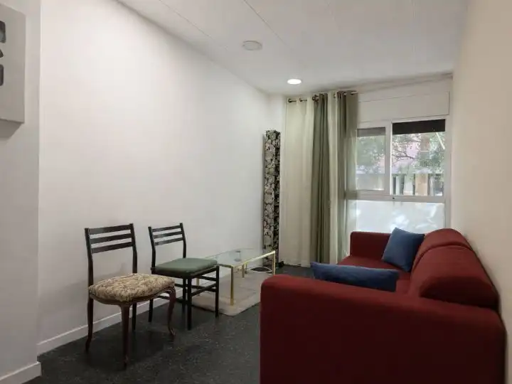 Wohnung mit Aufzug zur Miete in villarroel 12