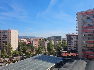 Flat with lift for sale in Passeig de Valldaura