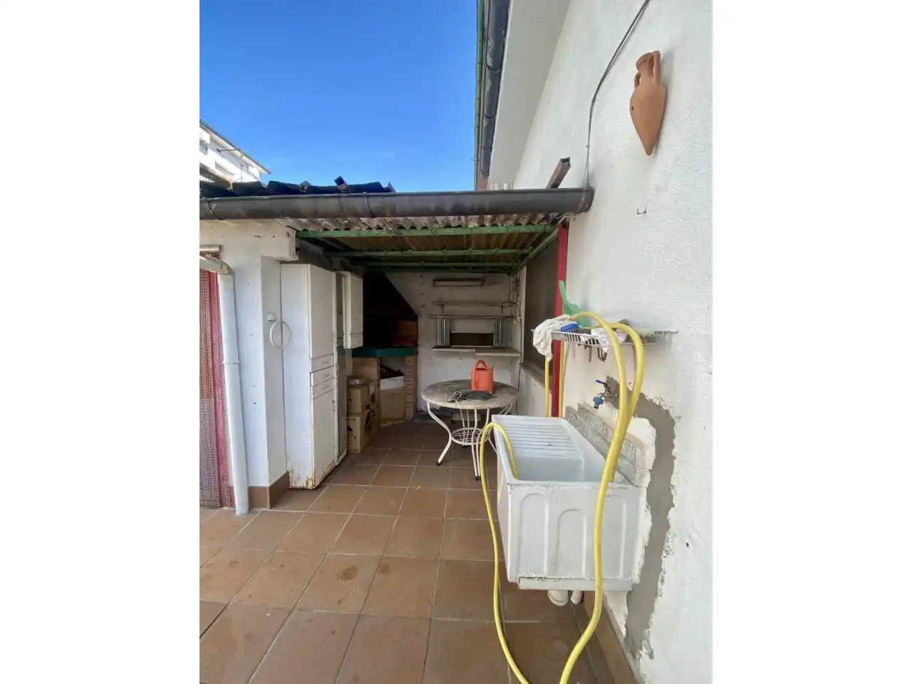 Vista exterior de Casa adosada en venta en Olot con Calefacción, Jardín privado y Terraza