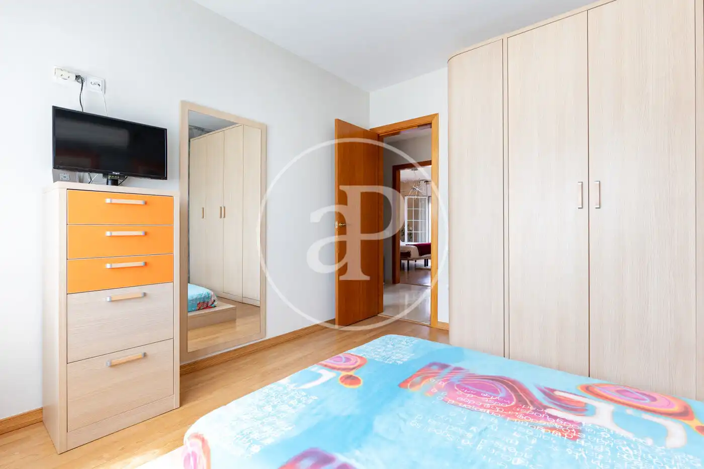 Schlafzimmer von Einfamilien-Reihenhaus zum Verkauf in Sant Quirze del Vallès mit Klimaanlage, Heizung und Privatgarten