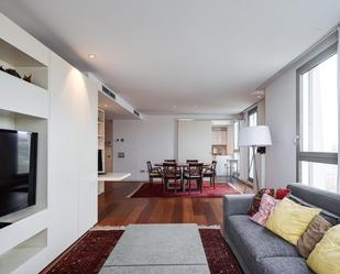 Living room of Flat to rent in  Barcelona Capital  with Air Conditioner, Heating and Parquet flooring