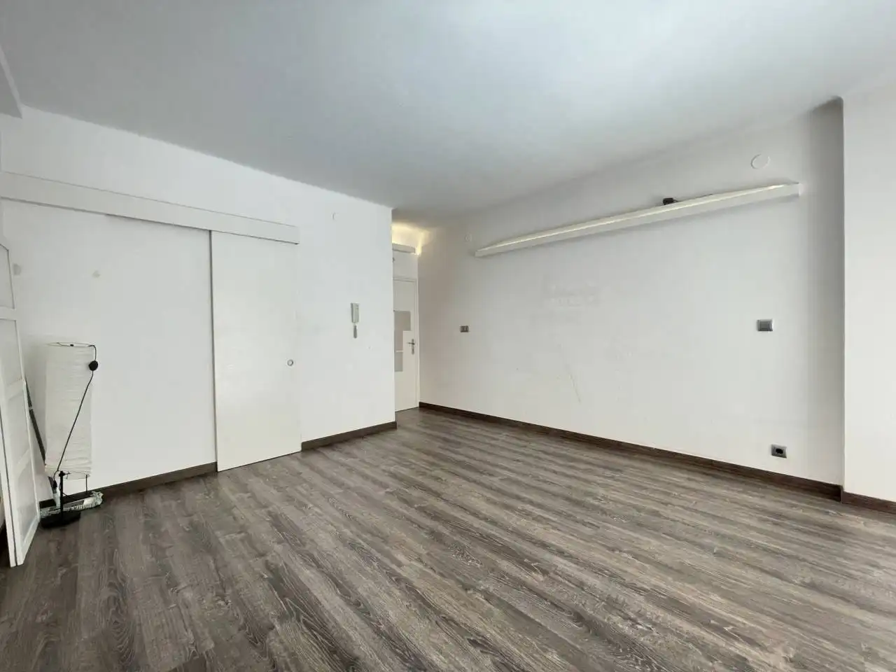 Flat for rent in Barcelona  with Parquet flooring