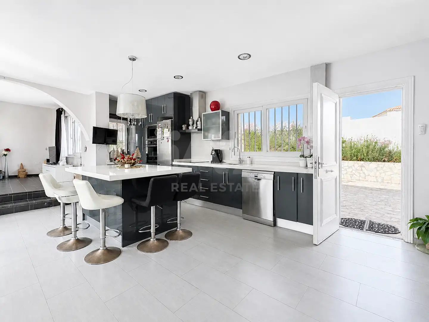Cocina de Casa o chalet en venta en Vélez-Málaga con Aire acondicionado, Calefacción y Terraza