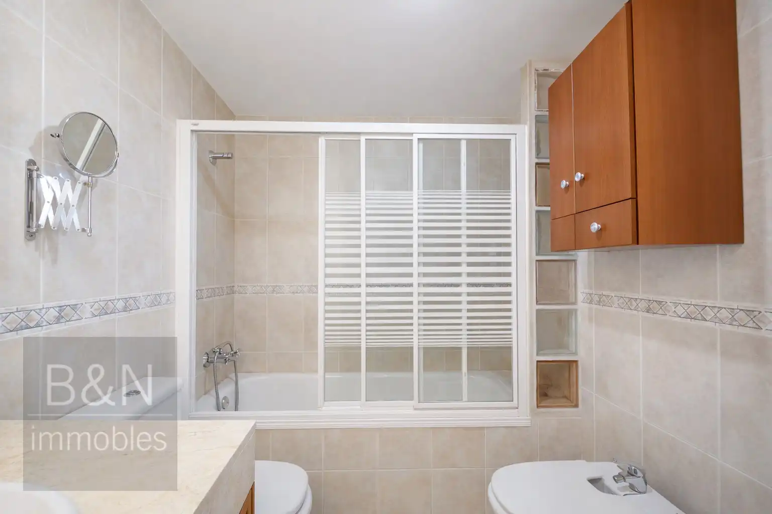 Baño de Dúplex en venta en Terrassa con Aire acondicionado, Calefacción y Terraza