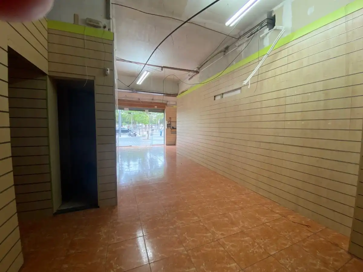 Local de lloguer en Ciutat Vella