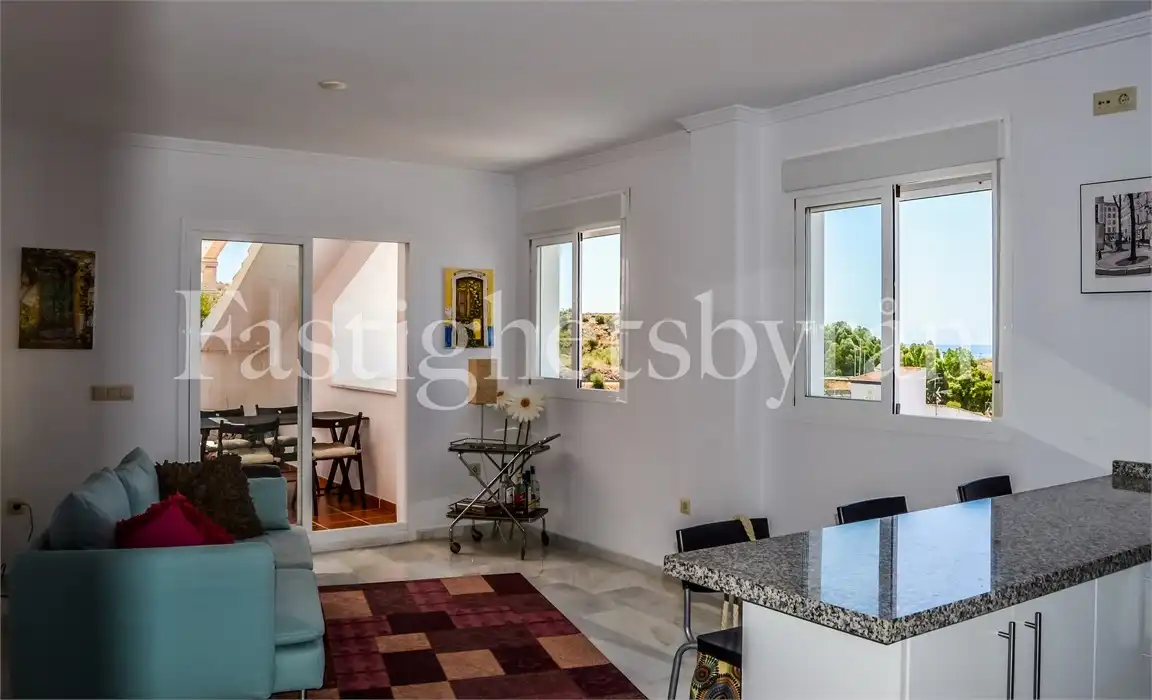 Sala d'estar de Apartament en venda en Vélez-Málaga amb Aire condicionat, Terrassa i Traster