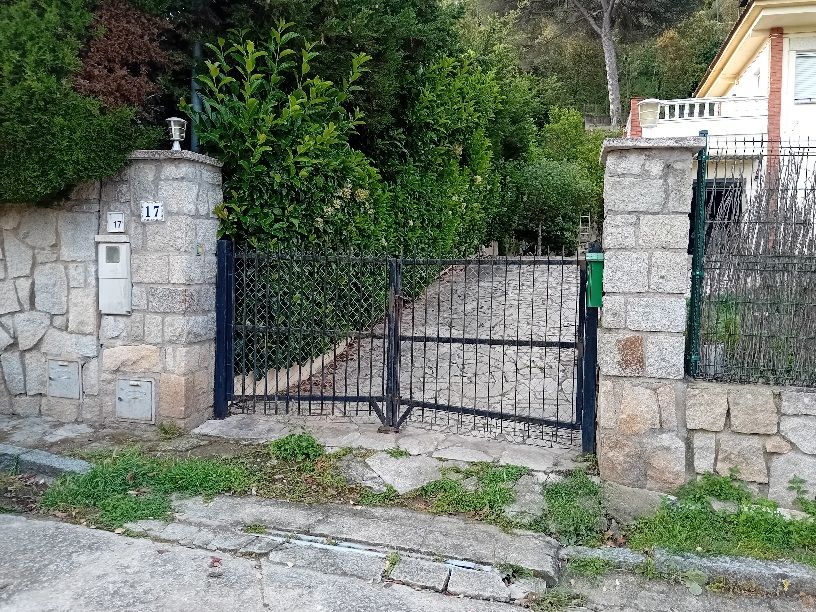Vista exterior de Casa o chalet en venta en Vilanova del Vallès