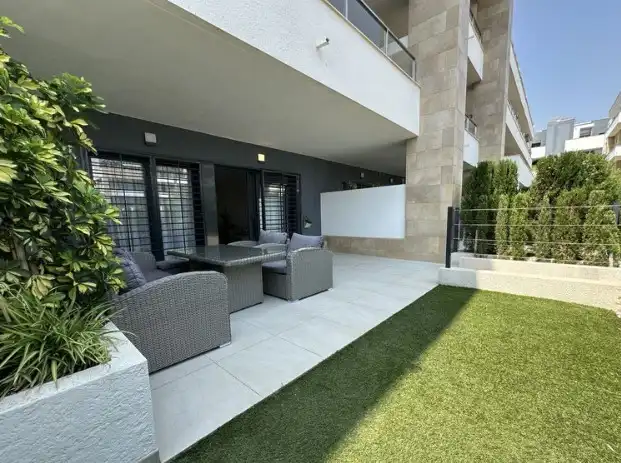 Piano terra con piscina in vendita a Orihuela Costa, imagen 3