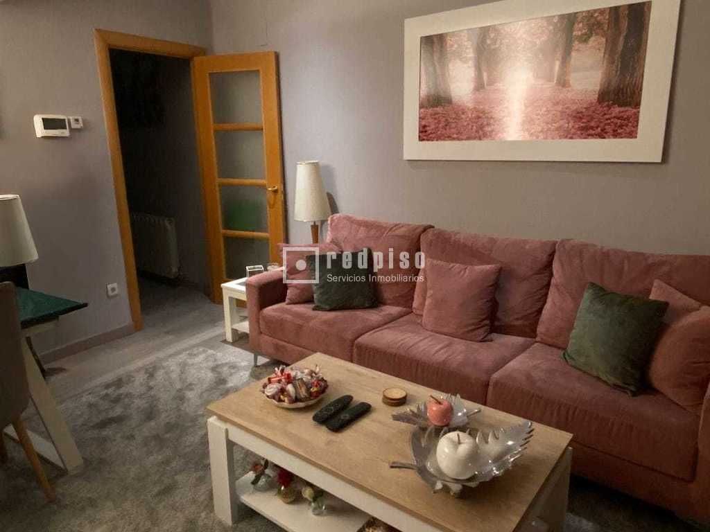 Sala d'estar de Pis en venda en  Madrid Capital amb Aire condicionat