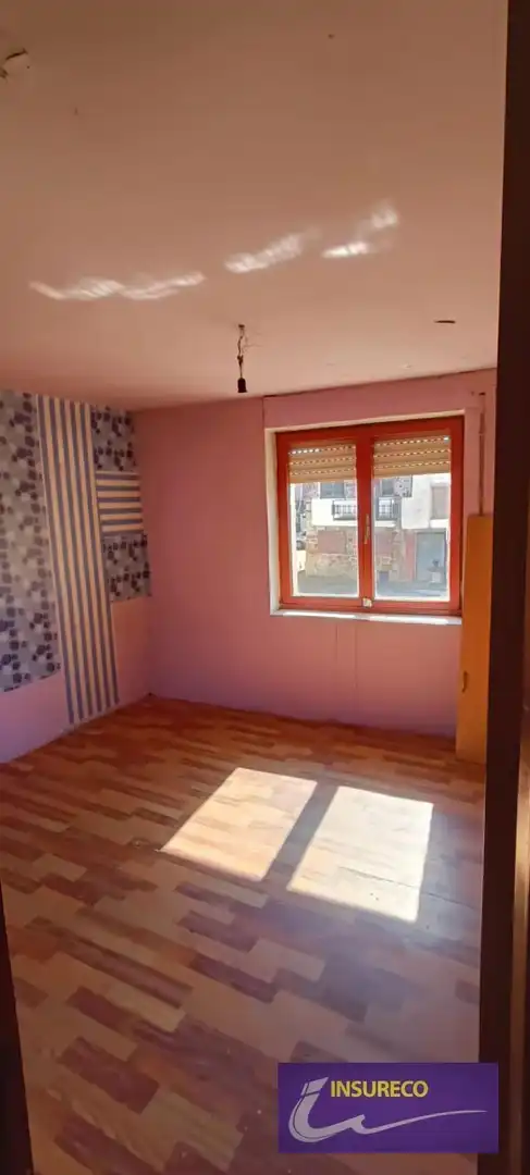 Dormitori de Casa o xalet en venda en Pajares de los Oteros
