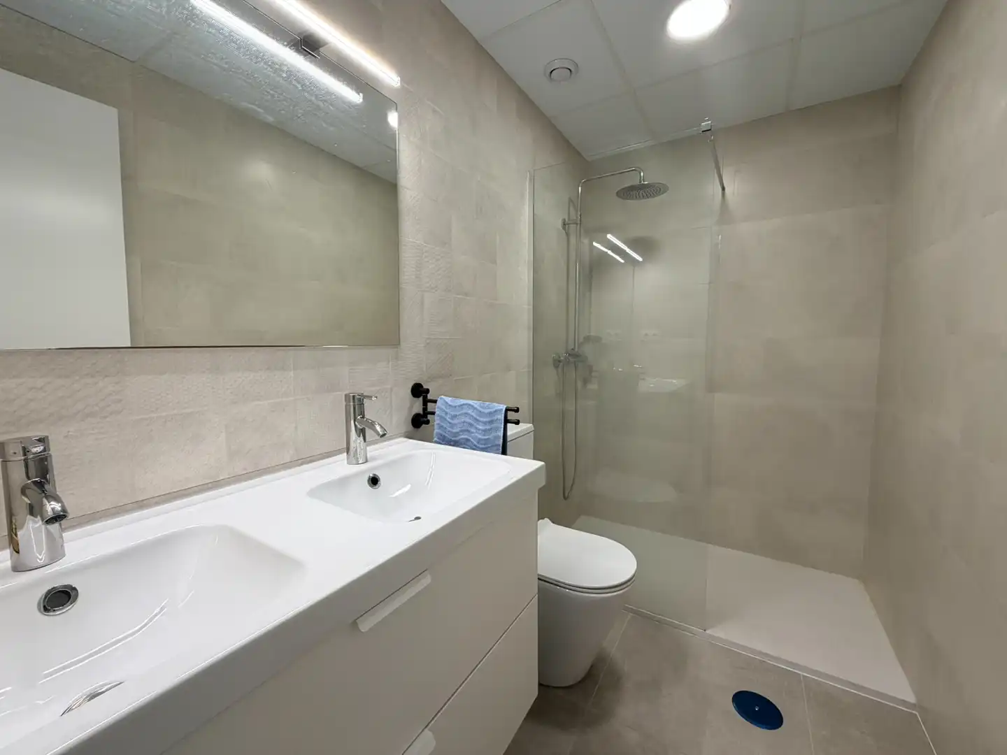 Baño de Casa o chalet en venta en Cartagena con Aire acondicionado, Calefacción y Jardín privado