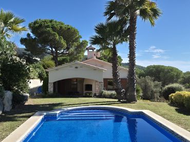 Casa amb piscina en venda a D"EXTREMADURA