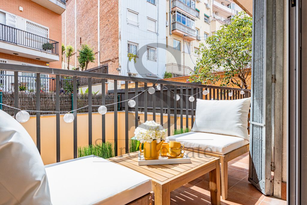 Terrace of Duplex for sale in  Barcelona Capital  with Air Conditioner and Balcony