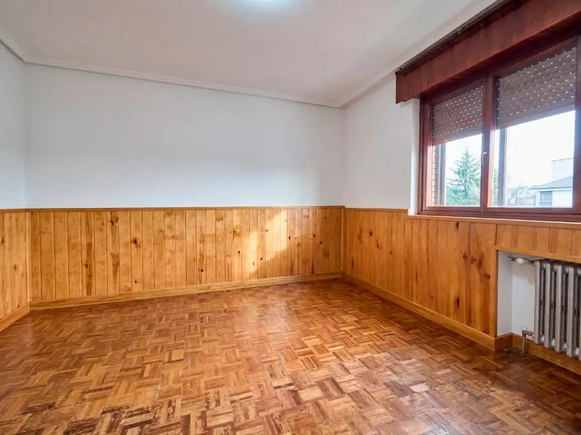 Bedroom of Attic for rent in Avilés  with Terrace