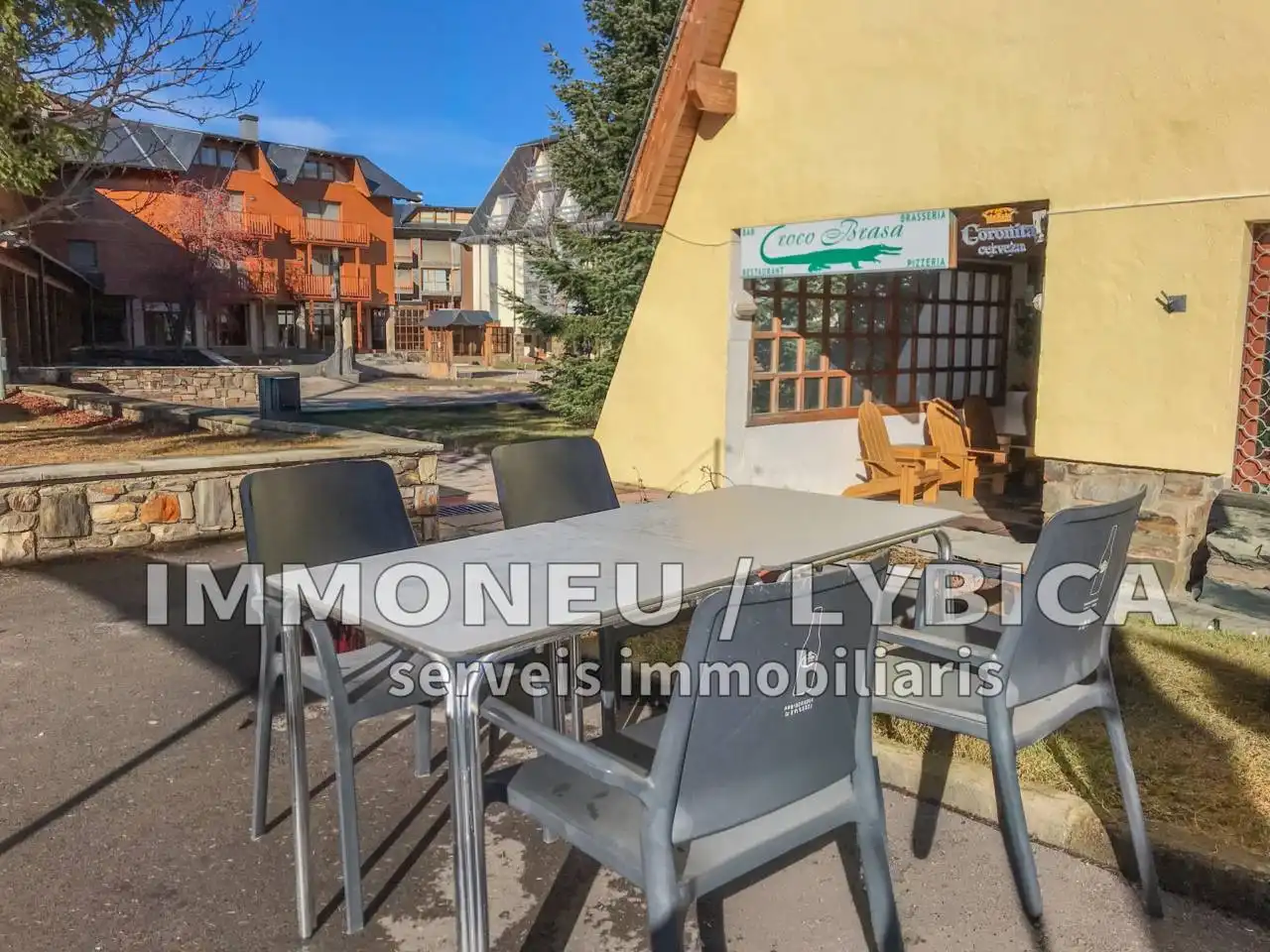 Local en venta en Alp
