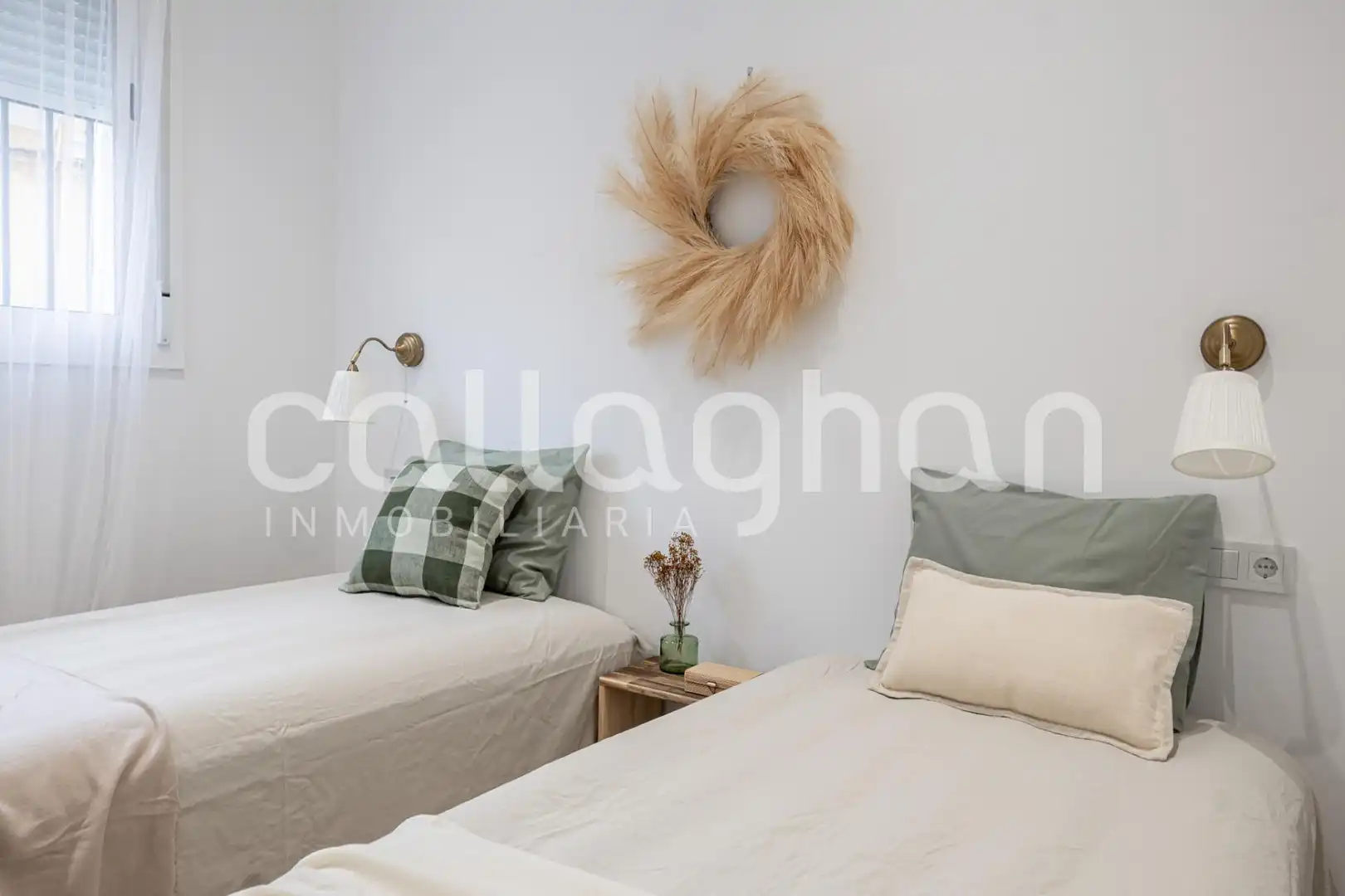 Schlafzimmer von Erdgeschoss zum Verkauf in Valencia mit Terrasse
