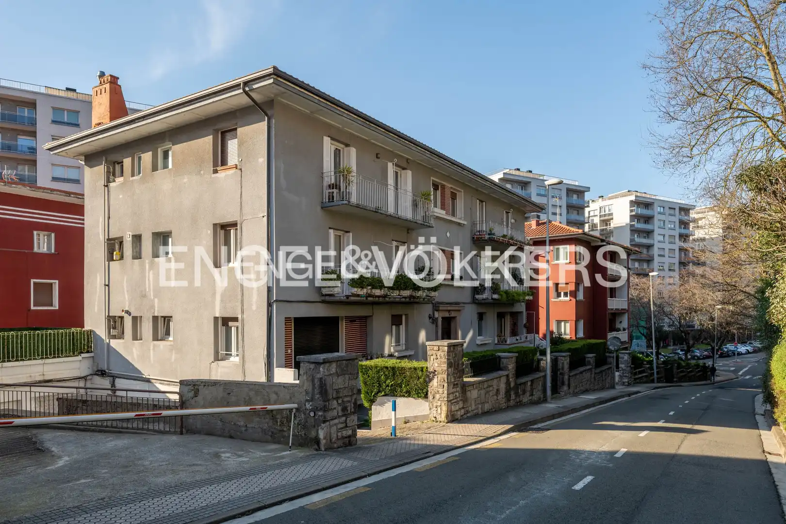 Vista exterior de Piso en venta en Donostia - San Sebastián  con Calefacción, Parquet y Balcón