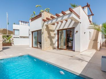 Villa con piscina in vendita a Avenida Avenida Ciudad de Barcelona