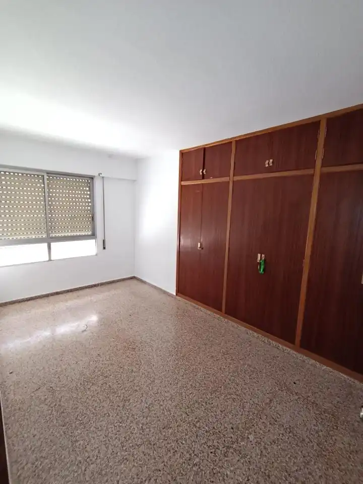 Habitación de Piso en venta en Alicante / Alacant con Terraza