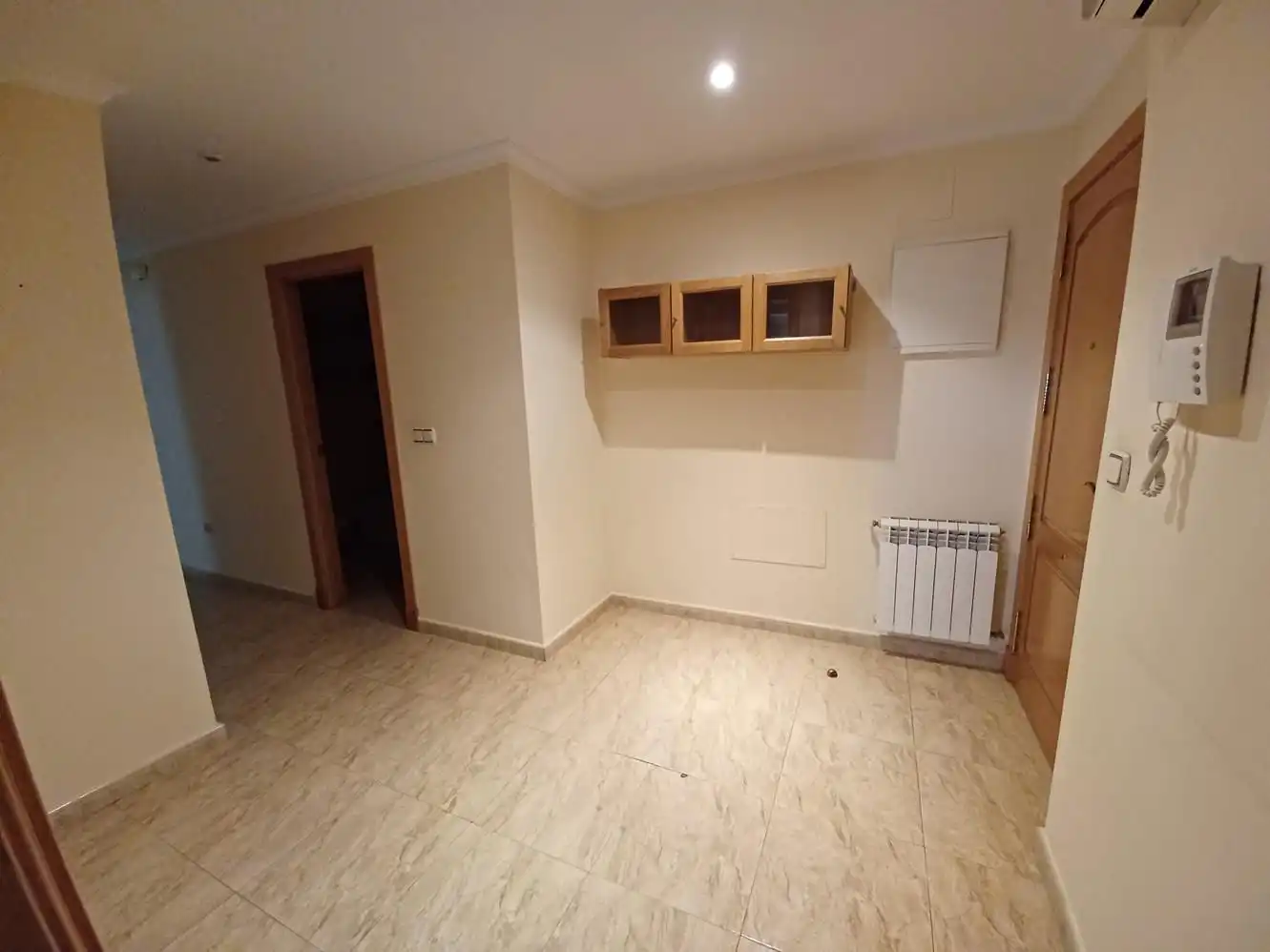 Wohnung zum Verkauf in La Roda mit Heizung, Terrasse und Abstellraum