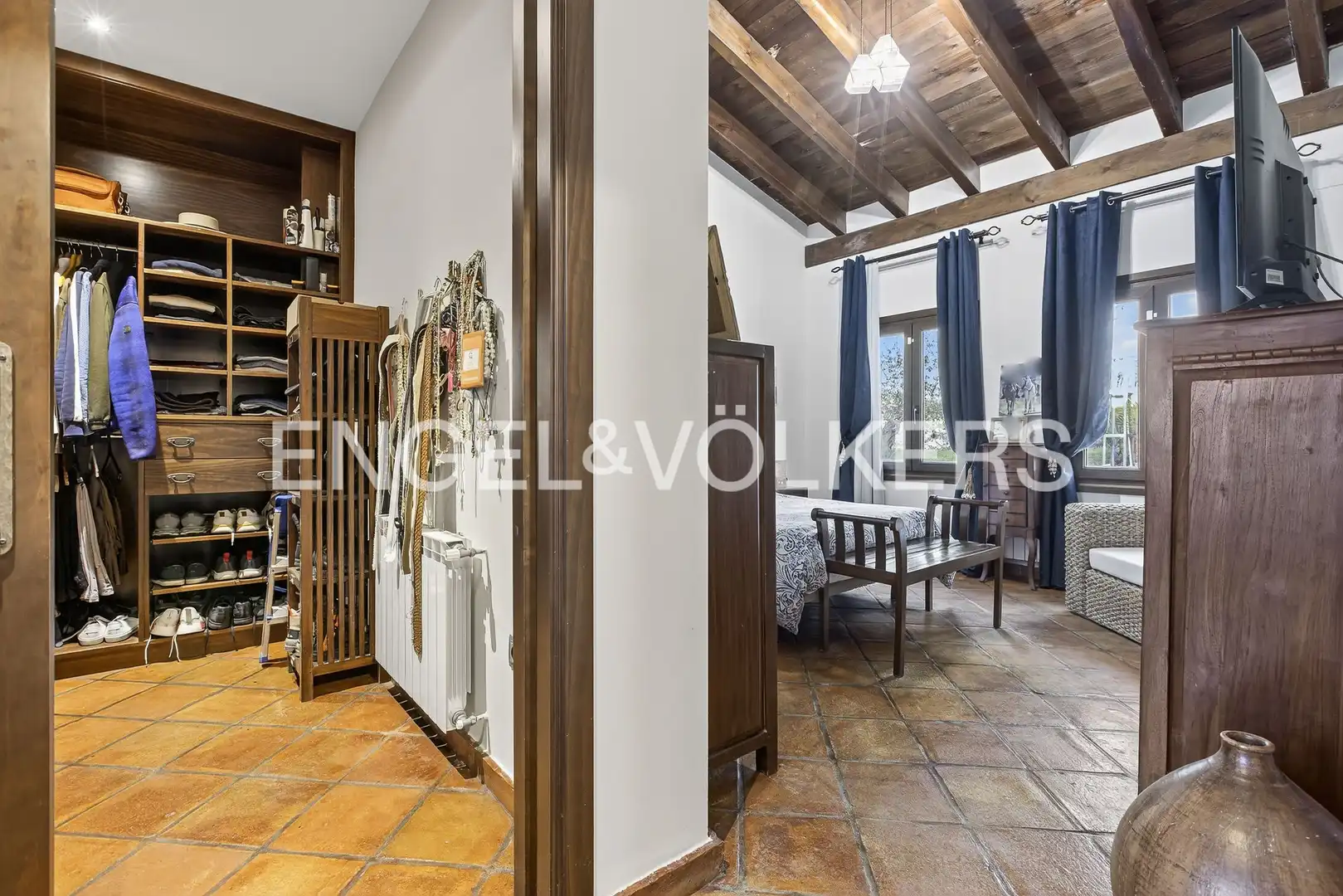 Finca rústica en venta en La Puebla del Río con Aire acondicionado, Calefacción y Jardín privado
