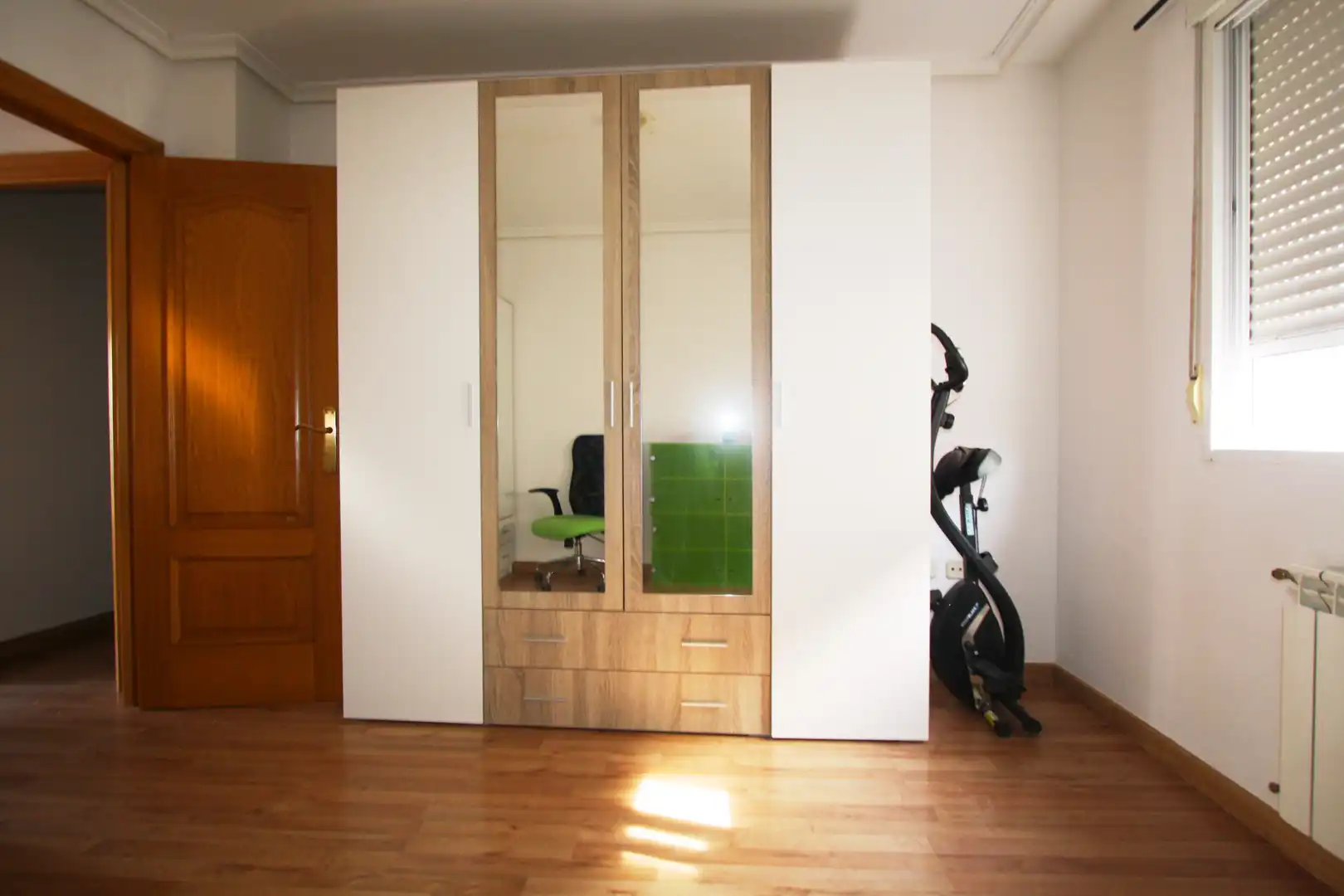 Dormitori de Àtic en venda en Albacete amb Calefacció, Parquet i Terrassa