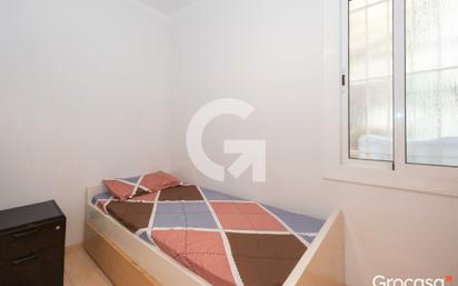 Bedroom of Flat for sale in  Barcelona Capital  with Air Conditioner, Oven and Microwave