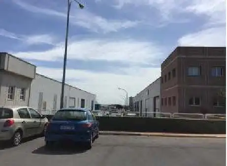 Oficina de alquiler en C/ Francia - Pol. Ind. El trocadero, Barriada Río San Pedro
