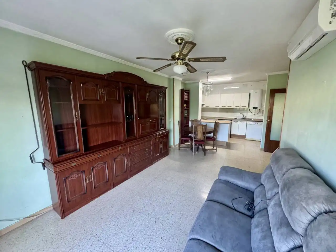 Sala de estar de Piso en venta en Cerdanyola del Vallès con Calefacción y Terraza