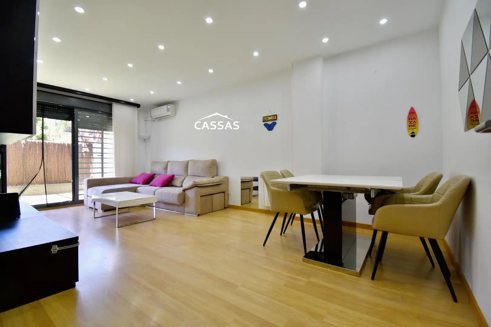 Sala de estar de Planta baja en venta en Torrejón de Ardoz con Aire acondicionado, Calefacción y Jardín privado