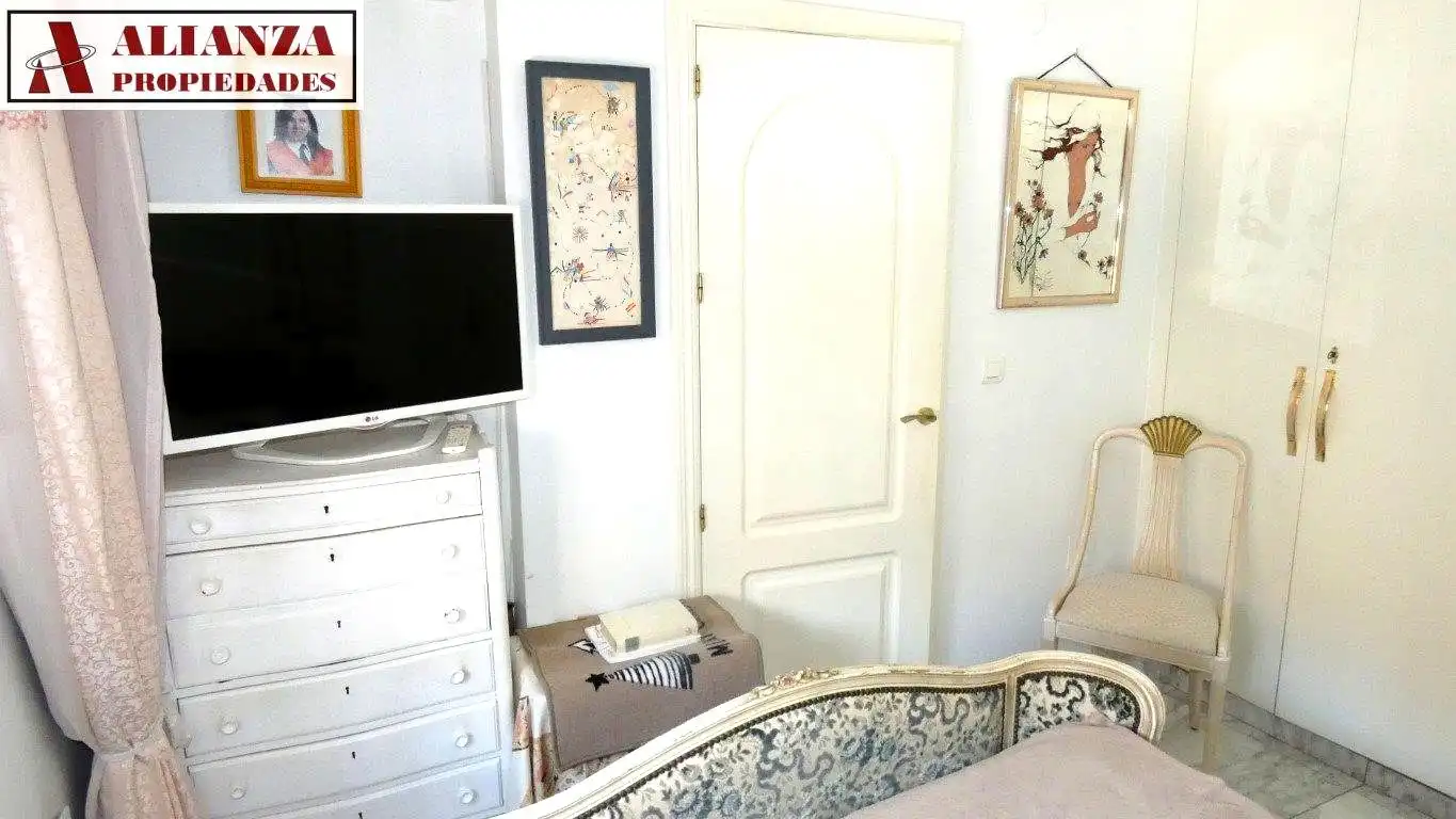 Bedroom of Flat for sale in Málaga  with Air Conditioner, Terrace and Furnished