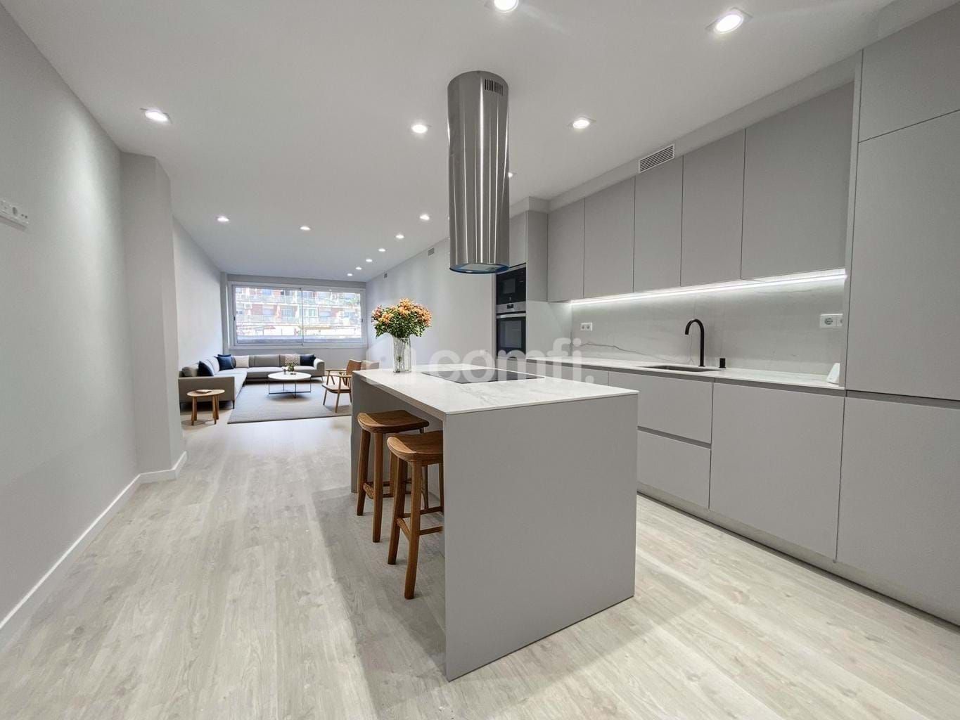 Flat for sale in Gran Via de Carles III, Barri de les Corts, Les Corts,  Barcelona Capital